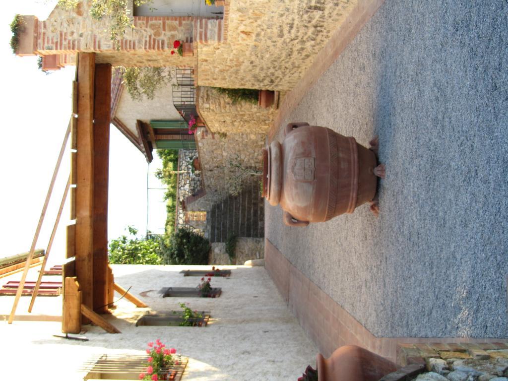 Agriturismo Borghetto Il Montino Rapolano Terme Exterior photo